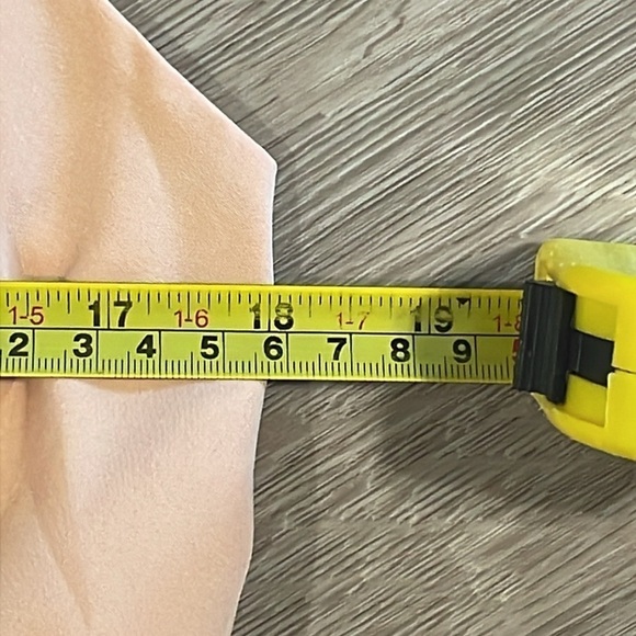 Shein Women Romper XL Peach Cross Front Ruched Waist Ruffle Tierer Contemporary - Picture 13 of 17